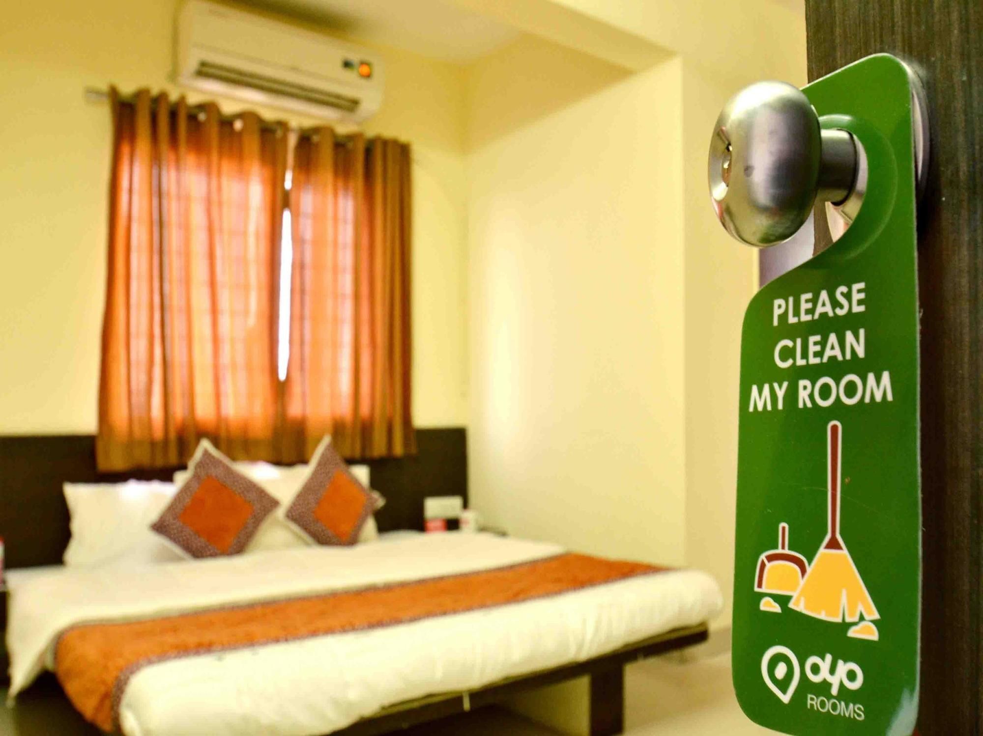 Hotel Vijay Nagar Indaur Kültér fotó