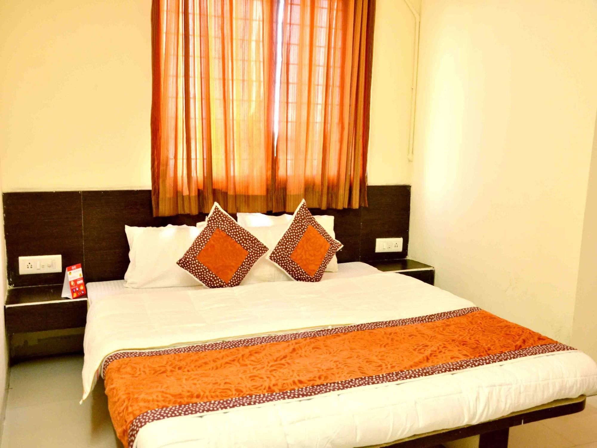 Hotel Vijay Nagar Indaur Kültér fotó