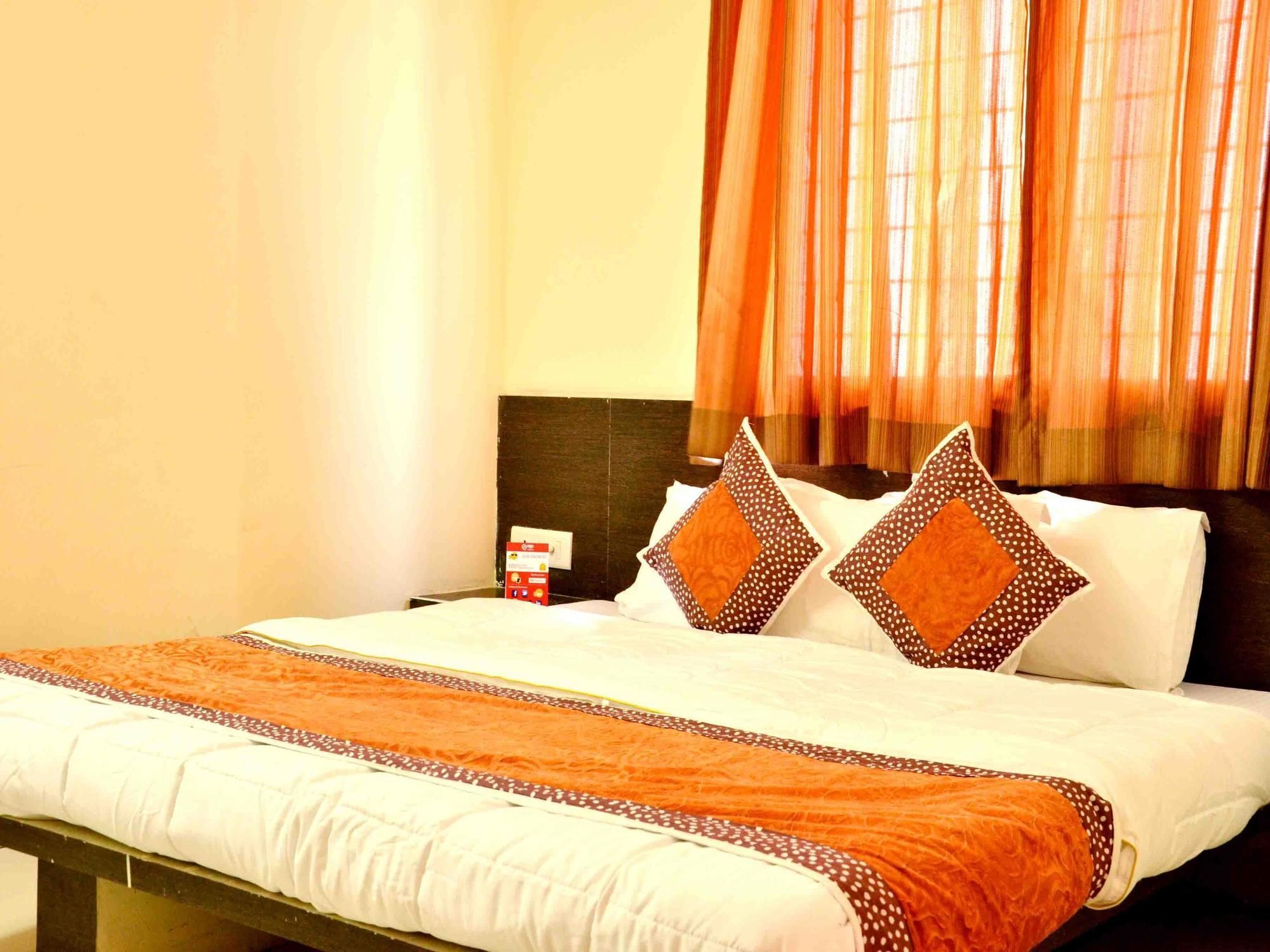 Hotel Vijay Nagar Indaur Kültér fotó