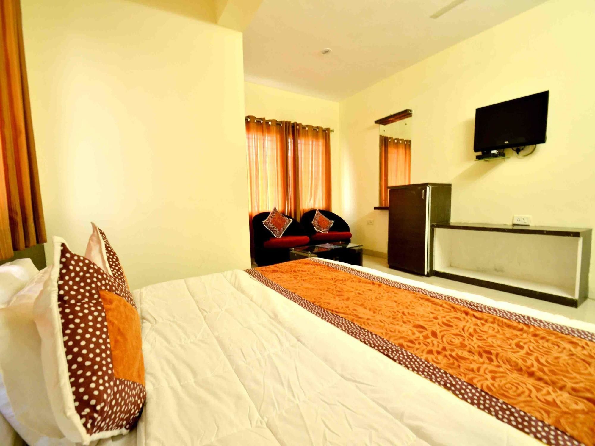 Hotel Vijay Nagar Indaur Kültér fotó